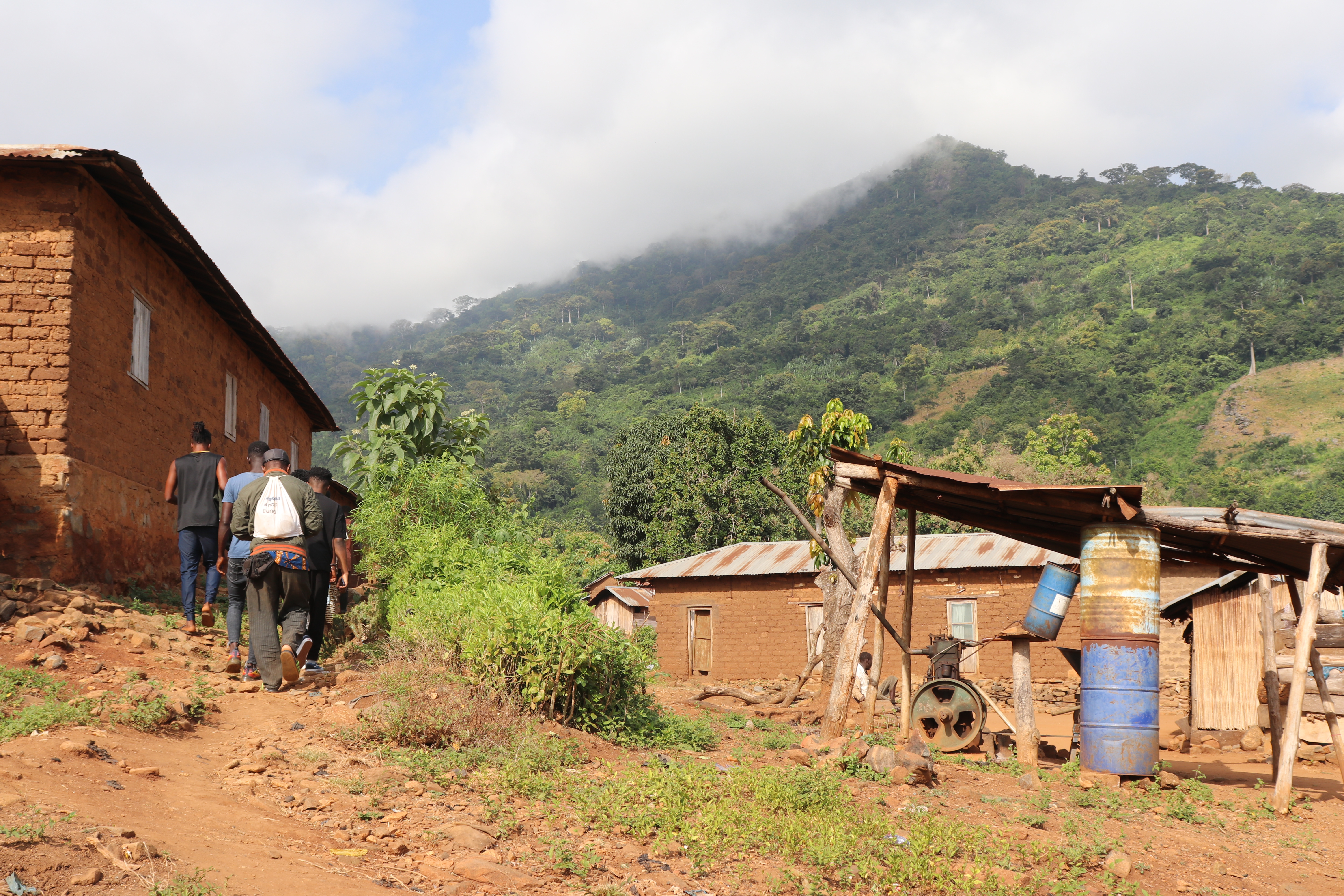 à découverte des villages en terre battue