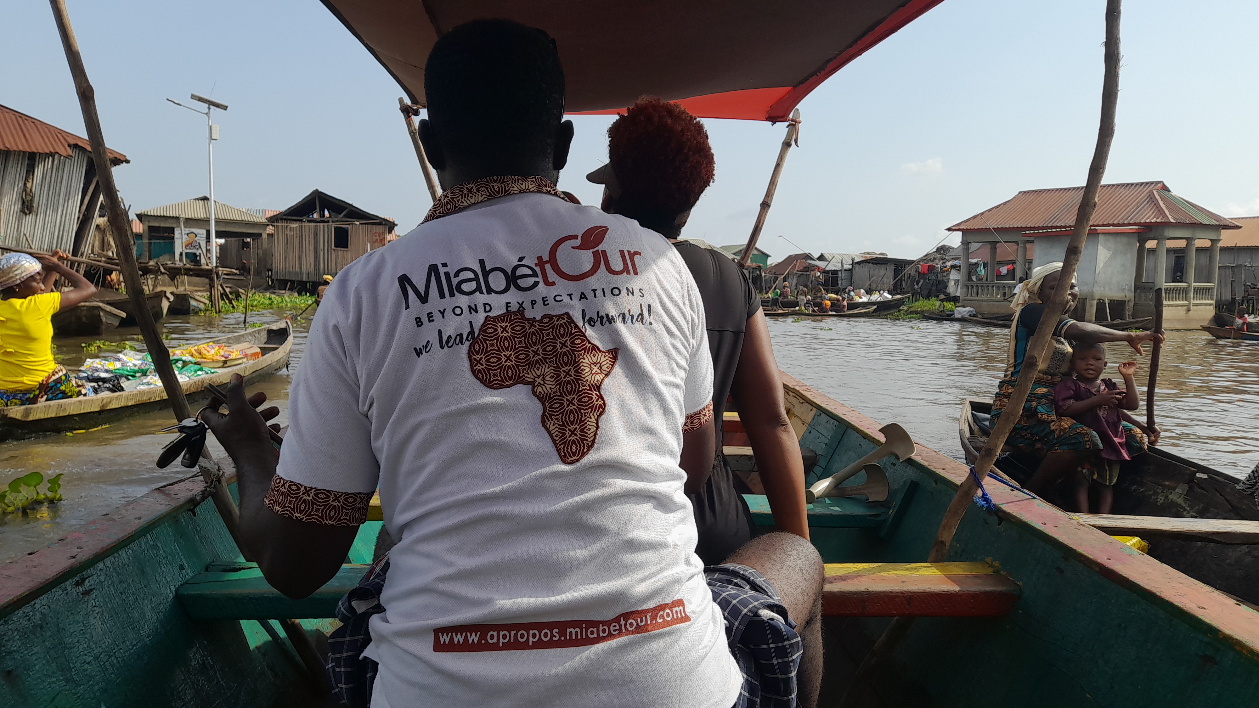 Tour en pirogue sur le lac Ganvie